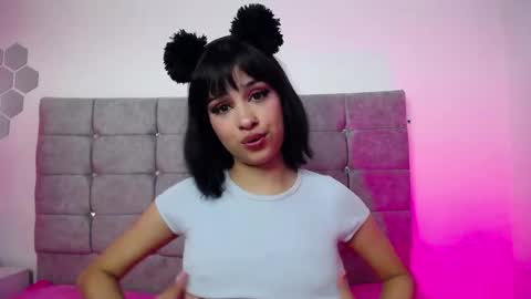 Snapshot of volkov_mia chatting on April 15, 2026, 7:43 pm volkov_mia online show from April 15, 2026, 7:43 pm