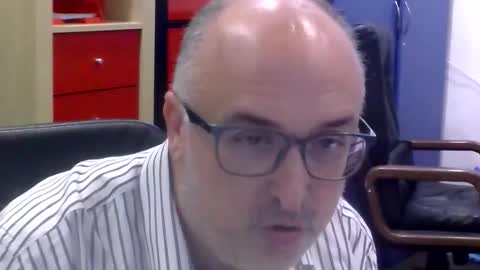 Snapshot of volpi72 chatting on October 16, 2025, 5:58 pm volpi72 online show from October 16, 2025, 5:58 pm