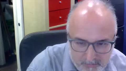 Snapshot of volpi72 chatting on April 23, 2026, 6:21 pm volpi72 online show from April 23, 2026, 6:21 pm