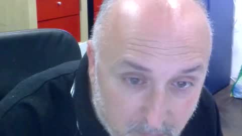 Snapshot of volpi72 chatting on May 18, 2026, 5:30 pm volpi72 online show from May 18, 2026, 5:30 pm