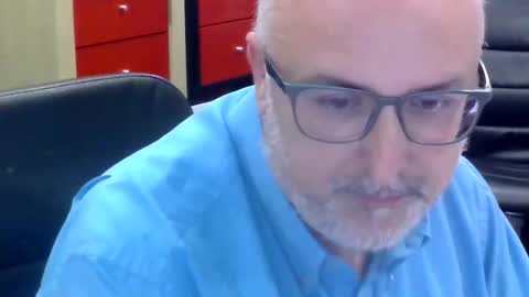 Snapshot of volpi72 chatting on May 19, 2026, 6:58 pm volpi72 online show from May 19, 2026, 6:58 pm