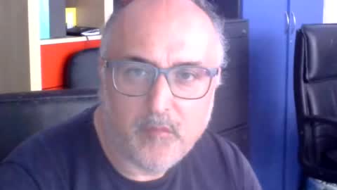 Snapshot of volpi72 chatting on July 2, 2026, 12:33 pm volpi72 online show from July 2, 2026, 12:33 pm