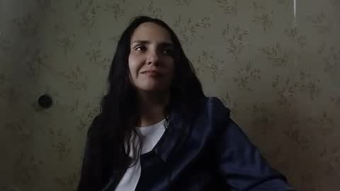 voulezvous_angel online show from April 16, 2026, 6:52 pm