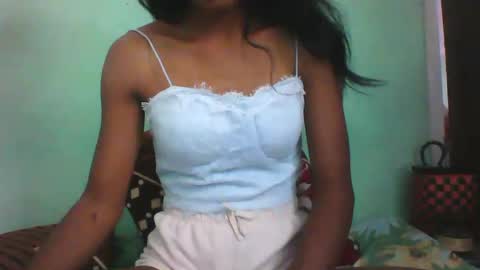 vounialdy online show from March 1, 2025, 7:41 am