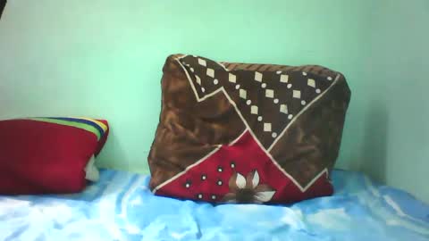 vounialdy online show from March 1, 2025, 2:02 pm