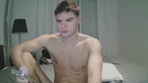 Snapshot of vouvoucouple chatting on December 5, 2024, 5:28 pm Tim online show from December 5, 2024, 5:28 pm