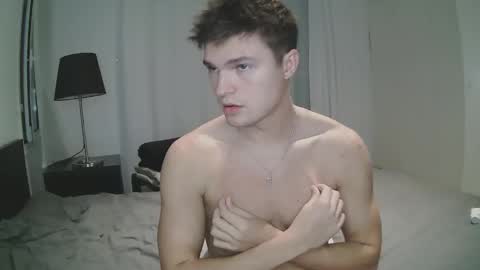 Snapshot of vouvoucouple chatting on December 18, 2024, 6:46 pm Tim online show from December 18, 2024, 6:46 pm