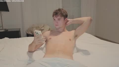 Snapshot of vouvoucouple chatting on March 7, 2025, 6:11 pm Tim online show from March 7, 2025, 6:11 pm