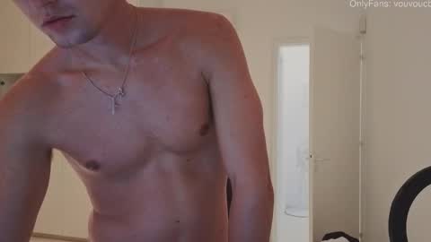 Snapshot of vouvoucouple chatting on October 9, 2025, 7:12 pm Tim online show from October 9, 2025, 7:12 pm