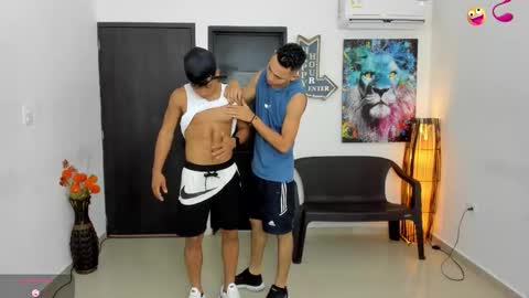 voyeurism_guys online show from November 20, 2025, 11:04 pm