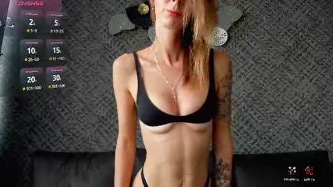 vvalkyriee online show from July 26, 2026, 12:56 pm
