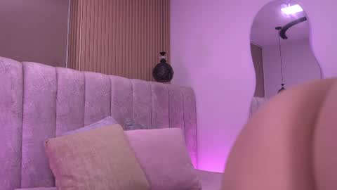 Snapshot of vvioleta_ chatting on July 3, 2026, 3:13 am Violeta online show from July 3, 2026, 3:13 am