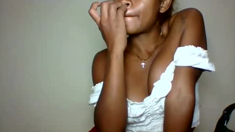 Snapshot of vynarahot chatting on July 29, 2026, 4:49 pm vynarahot online show from July 29, 2026, 4:49 pm