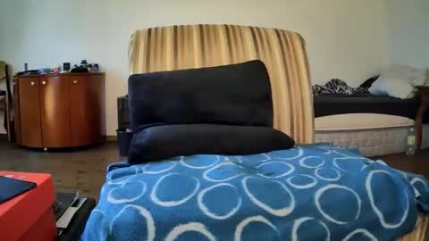 vype121 online show from December 5, 2025, 7:17 am