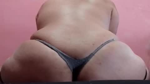 Snapshot of vyxsin chatting on December 22, 2025, 2:47 pm vyxsin online show from December 22, 2025, 2:47 pm