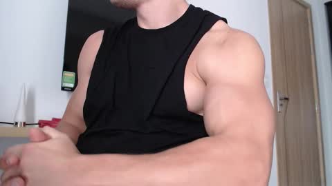 w_witcher online show from December 18, 2025, 4:40 am