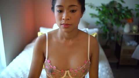 Jen online show from September 17, 2025, 5:58 pm