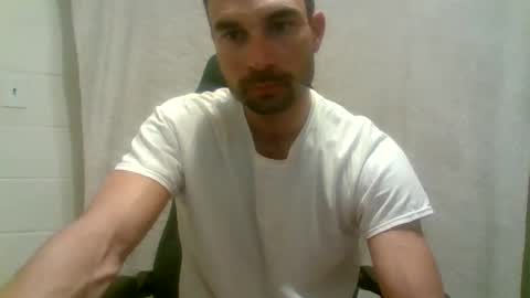 Snapshot of waketomyd chatting on November 18, 2025, 6:18 am WakeToMyD online show from November 18, 2025, 6:18 am