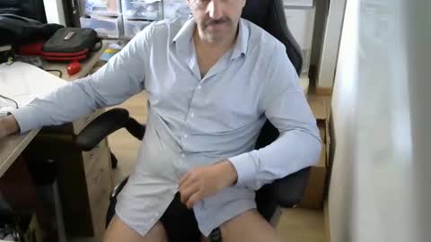 waldo7267 online show from April 24, 2026, 7:44 am