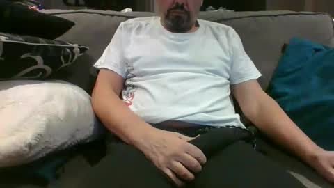 walker033 online show from January 25, 2025, 3:40 am