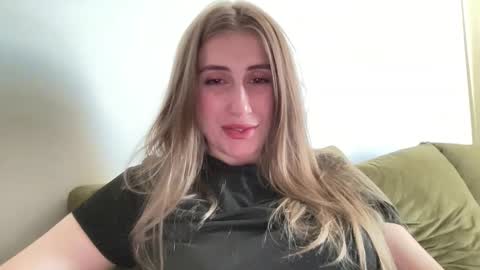 Snapshot of walkiria19 chatting on May 25, 2026, 5:19 pm walkiria19 online show from May 25, 2026, 5:19 pm