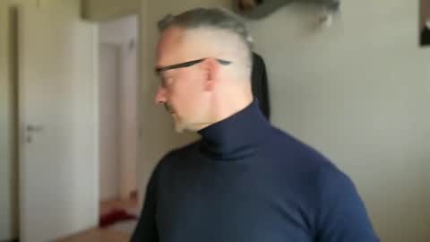 walky78 online show from February 6, 2025, 1:54 pm