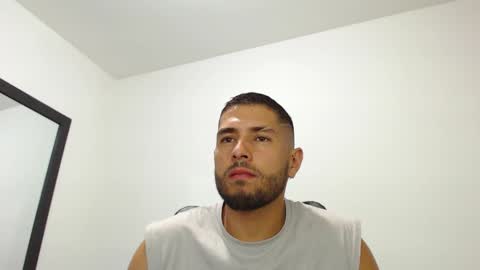 Snapshot of walter_brownn01 chatting on January 17, 2025, 12:10 am WALTER BROWN  online show from January 17, 2025, 12:10 am