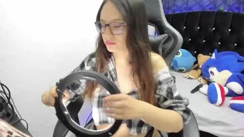 Alexandra online show from February 8, 2025, 2:05 pm