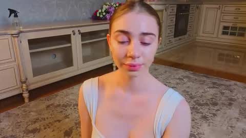 hello guys im Lilian online show from September 15, 2025, 3:17 am