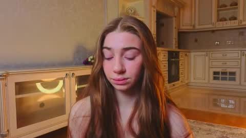 hello guys im Lilian online show from October 13, 2025, 3:06 am