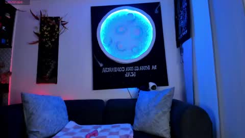 Snapshot of wandaowenss chatting on May 3, 2026, 3:12 am online show from May 3, 2026, 3:12 am