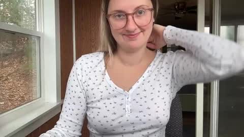 Jade  Adonis online show from December 9, 2024, 4:47 pm