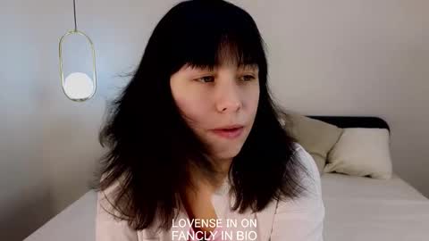 Betti online show from November 6, 2025, 10:27 am