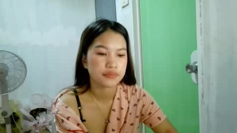 wangi_wangi online show from March 9, 2026, 6:34 pm