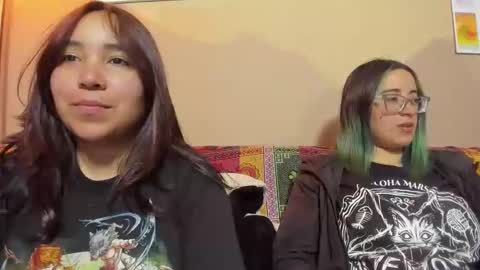 Waningrose  Lu online show from September 13, 2025, 2:44 am