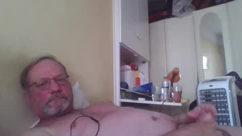 Tibo Love online show from September 17, 2025, 12:51 pm