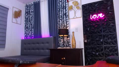 Snapshot of wantedsugar_ chatting on February 26, 2025, 2:15 am Galems online show from February 26, 2025, 2:15 am