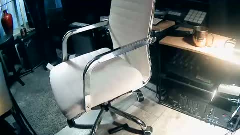 inittogetitin online show from June 29, 2026, 5:46 pm