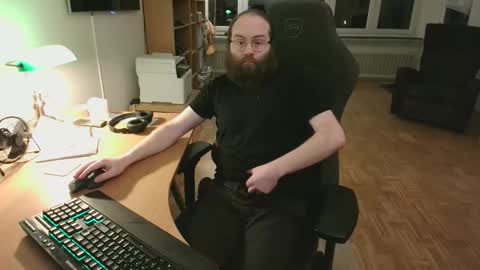 Snapshot of wantsahug chatting on February 26, 2026, 7:35 pm wantsahug online show from February 26, 2026, 7:35 pm