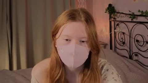 Snapshot of warm_whispers chatting on January 11, 2026, 2:05 am lira and flo online show from January 11, 2026, 2:05 am