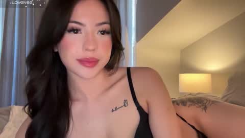 Snapshot of wasianbby chatting on September 18, 2025, 11:40 pm Hey my name is Mila Girl next door x online show from September 18, 2025, 11:40 pm