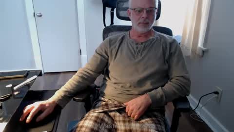 Snapshot of wasted_daze_ chatting on January 22, 2025, 3:18 pm wasted_daze_ online show from January 22, 2025, 3:18 pm