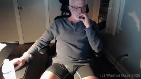 Snapshot of wasted_daze_ chatting on February 19, 2025, 2:33 am wasted_daze_ online show from February 19, 2025, 2:33 am
