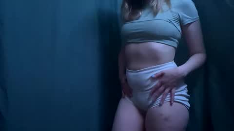 watchandwantme online show from April 22, 2026, 4:15 am