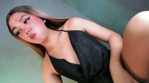 Snapshot of water_lily28 chatting on February 9, 2025, 1:35 pm Isla Fox online show from February 9, 2025, 1:35 pm