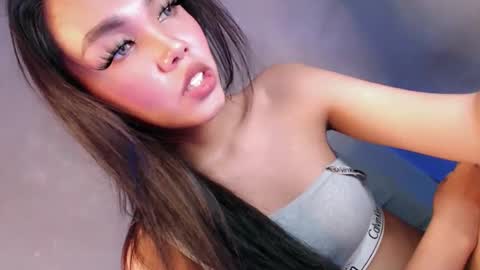 Snapshot of water_lily28 chatting on October 7, 2025, 5:59 am Isla Fox online show from October 7, 2025, 5:59 am