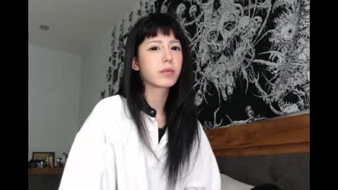 Snapshot of wavy_nights chatting on May 31, 2026, 10:11 pm Mina online show from May 31, 2026, 10:11 pm