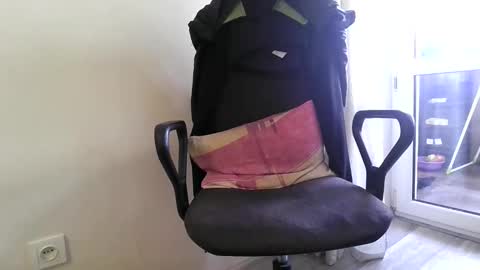 Anton online show from April 27, 2026, 6:33 am