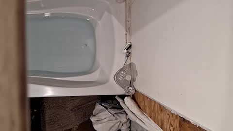 wcnmail24 online show from October 5, 2025, 8:23 am