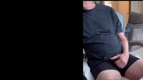 Luvs To Play. online show from December 15, 2024, 7:21 pm